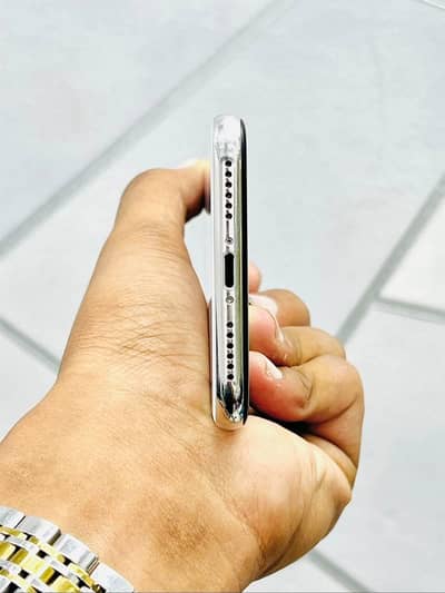 Apple iPhone X