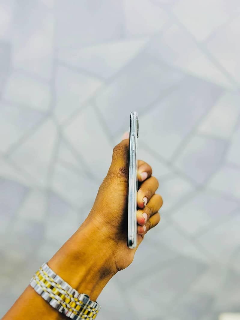 Apple iPhone X 1