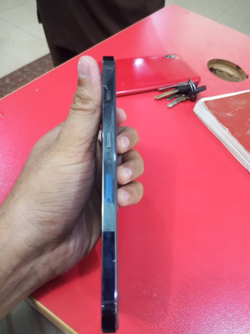 Iphone 12 pro max 1