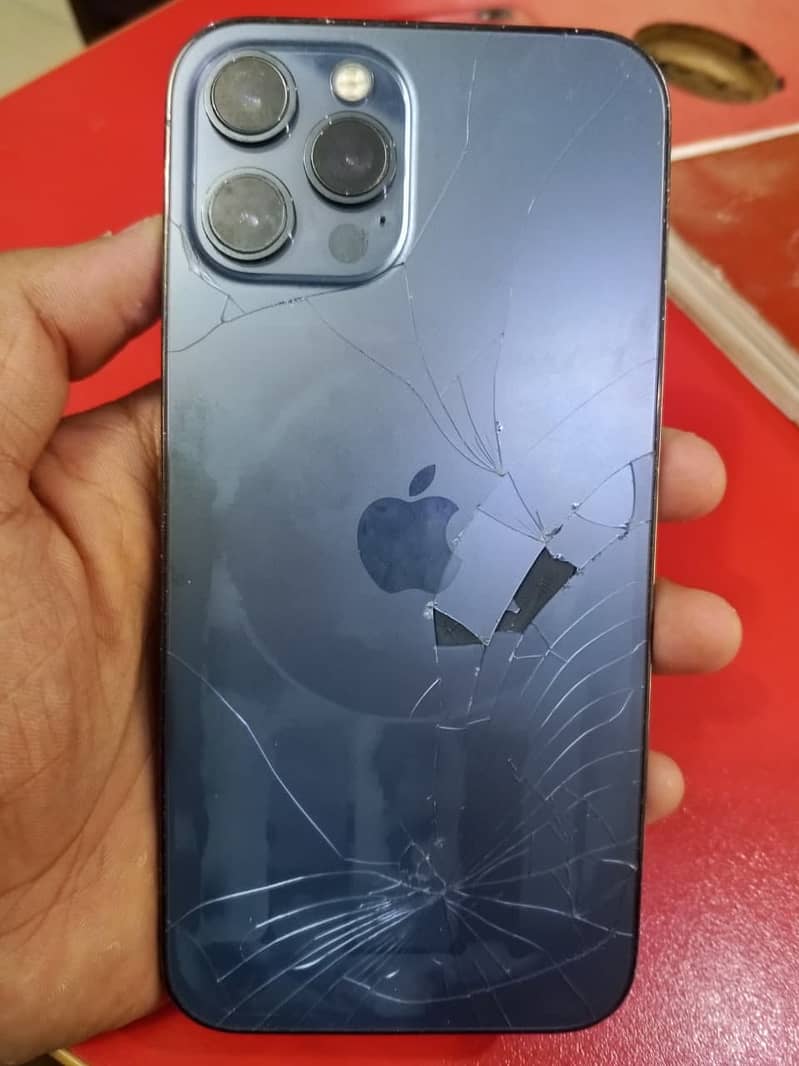 Iphone 12 pro max 3