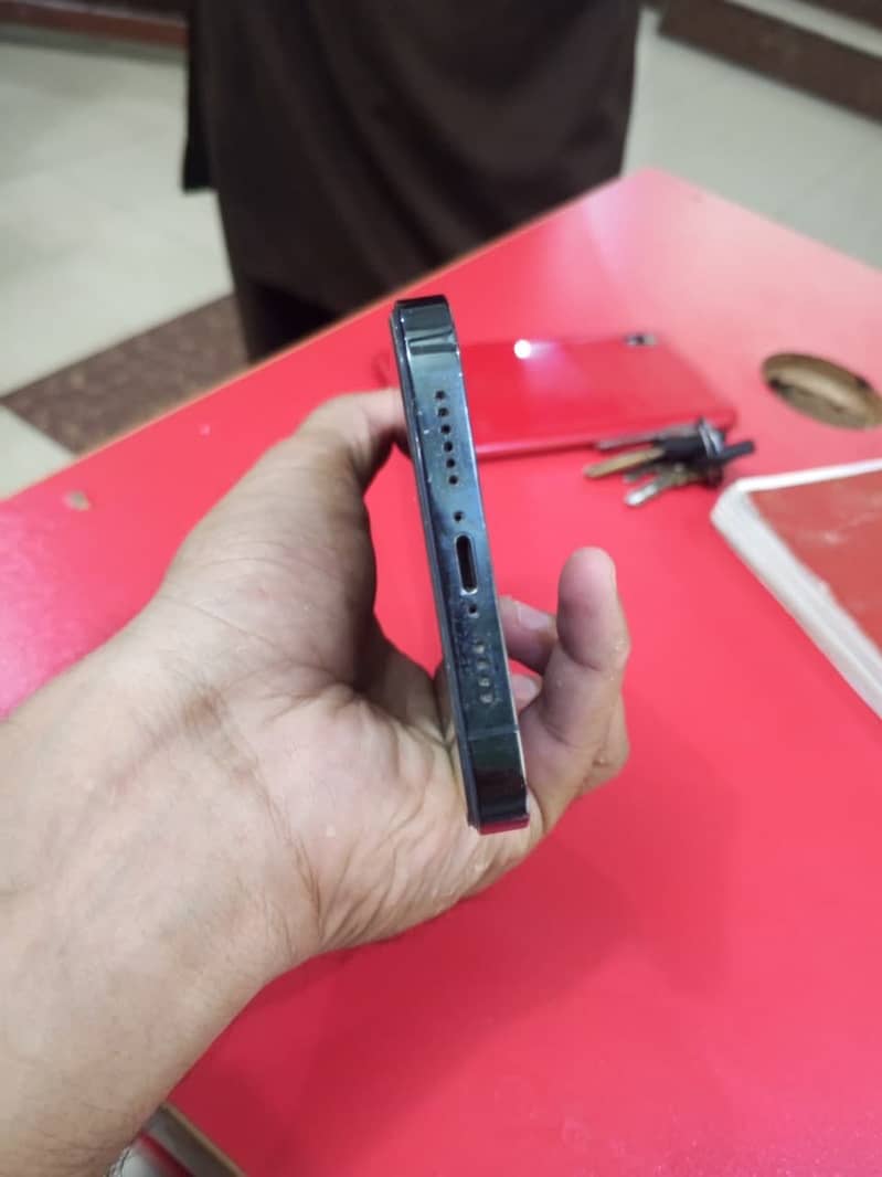 Iphone 12 pro max 6