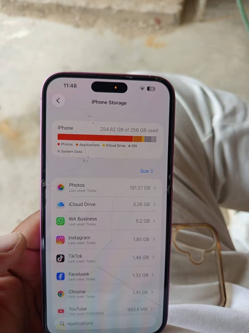 Apple iPhone 16 Plus 7