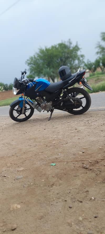 yamaha ybr 125 ache halt ma ha 10 by 10 Condition ma ha