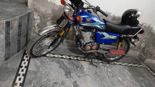 Honda 125 2025 full new condition totally original hai