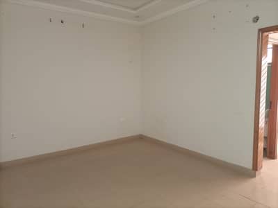 1 Kanal Office for rent in johar town j2, 150 feet road for office use