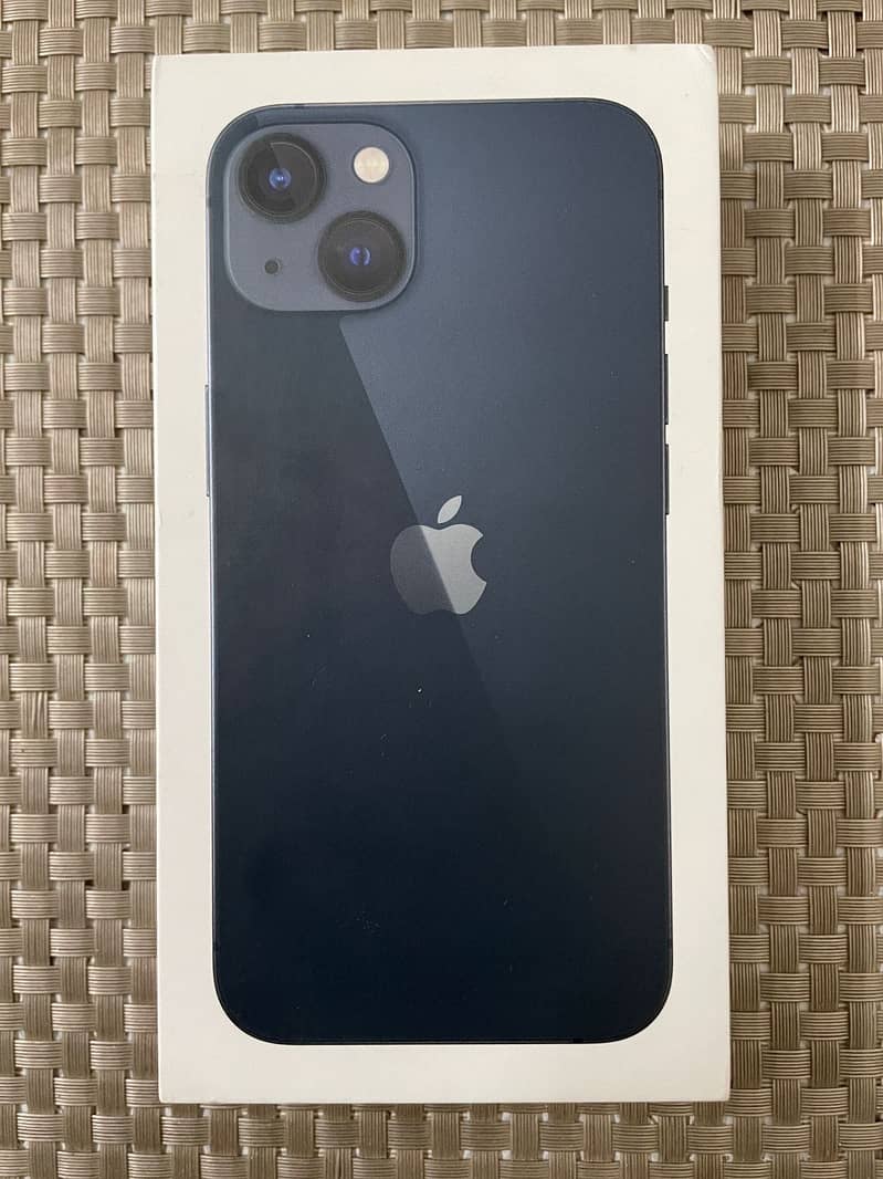 Apple iPhone 13 7