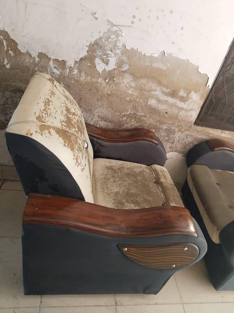 Sofa for sell 2