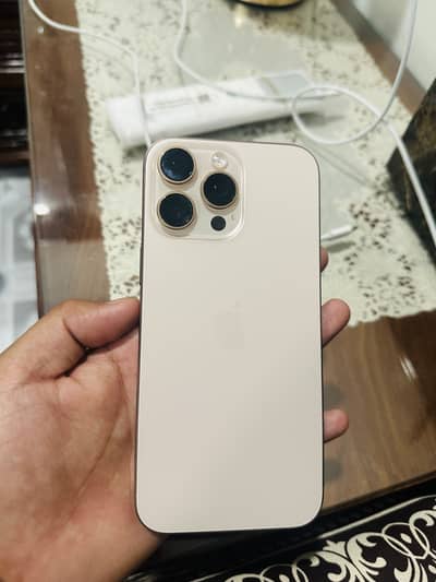 Apple iPhone 16 Pro Max jv