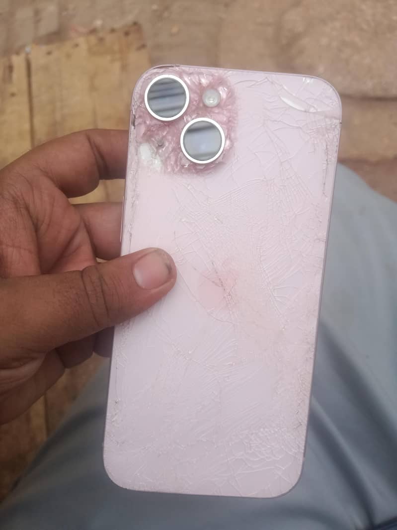 Apple iPhone 15 3