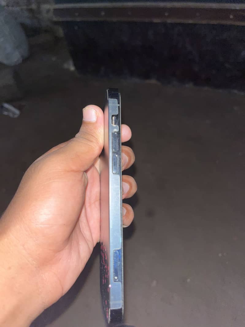 Apple iPhone 12 Pro 3