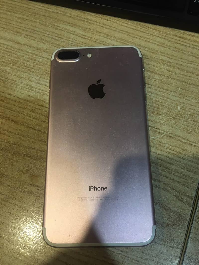 Apple iPhone 7 Plus 0