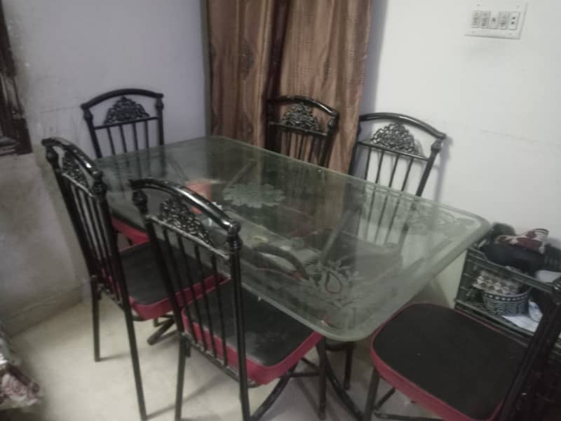 6 seter iron dining table 0