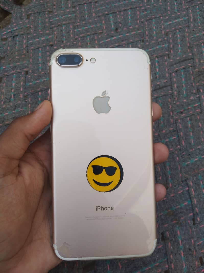 Apple iPhone 7 Plus 1