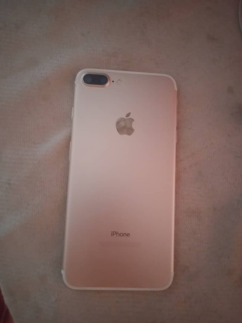 Apple iPhone 7 Plus 2