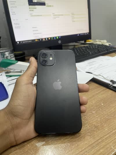 Apple iPhone 12