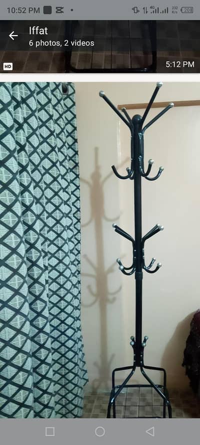 clothes hanging stand in Good condition