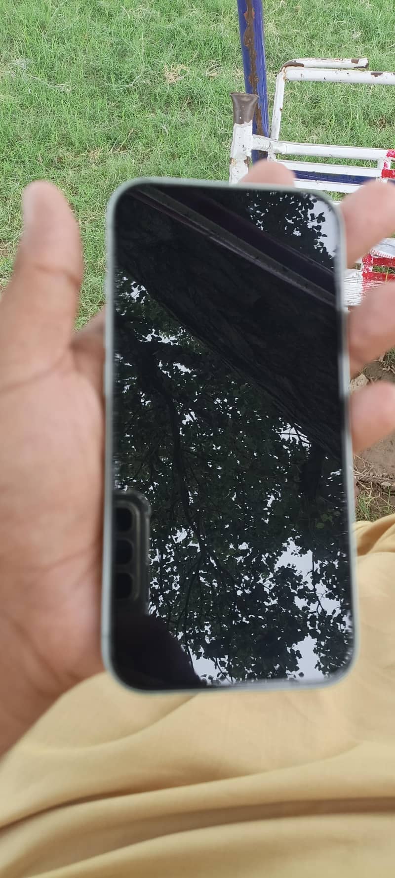 Apple iPhone 15 4
