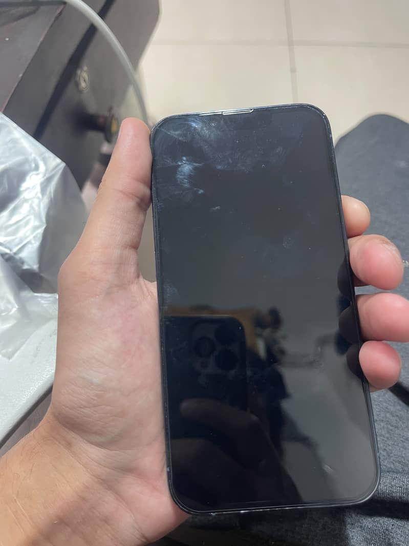 Apple iPhone 13 Pro 3
