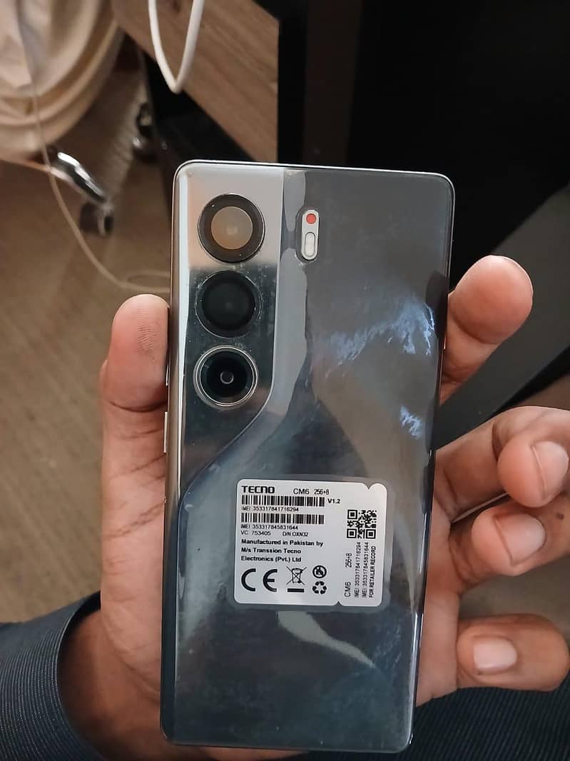 Tecno CAMON 40 Pro 0