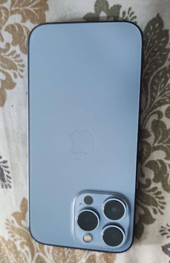 Apple iPhone 13 Pro 3