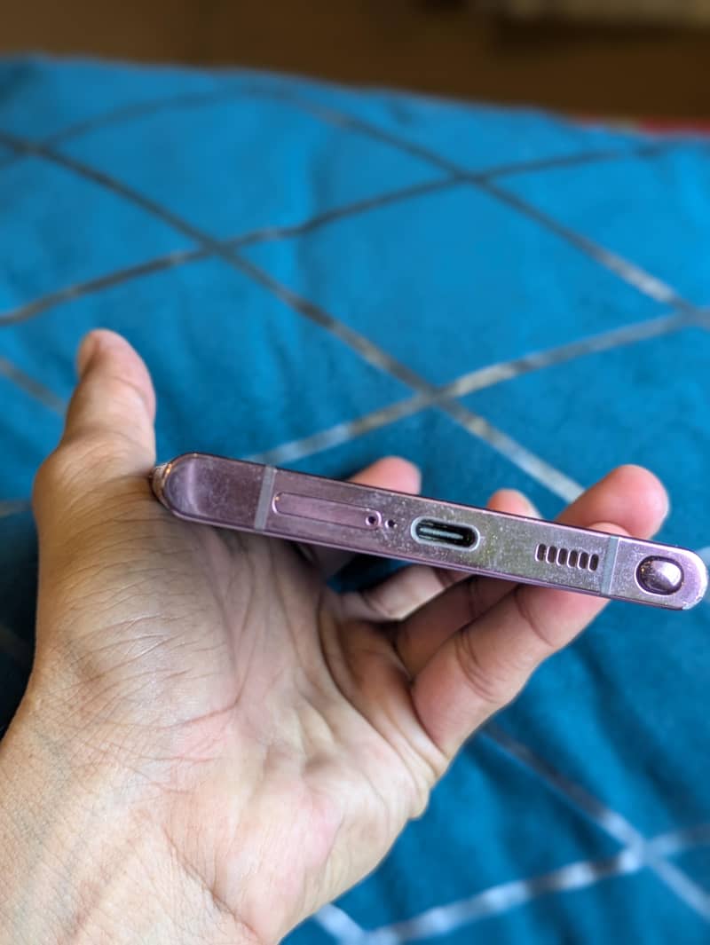Mobile 4