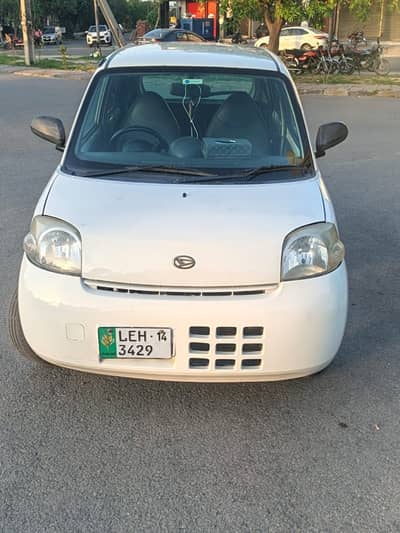 Daihatsu Esse 2010