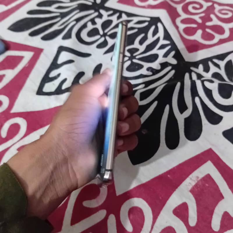 One Plus 7 Pro 3