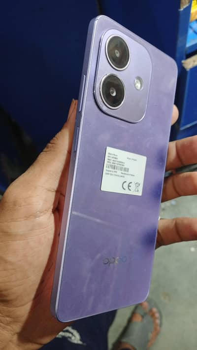OPPO A5i    4/128gb storage with charger