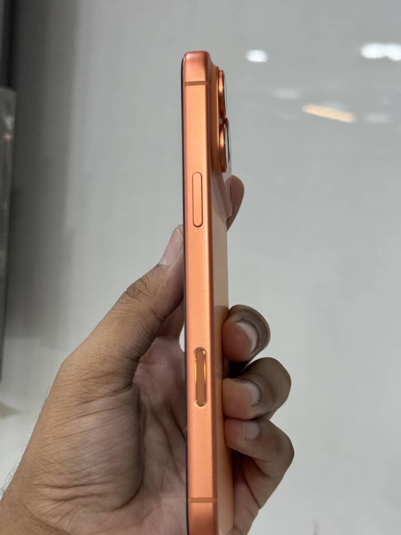 Apple iPhone 17 Pro Max 1