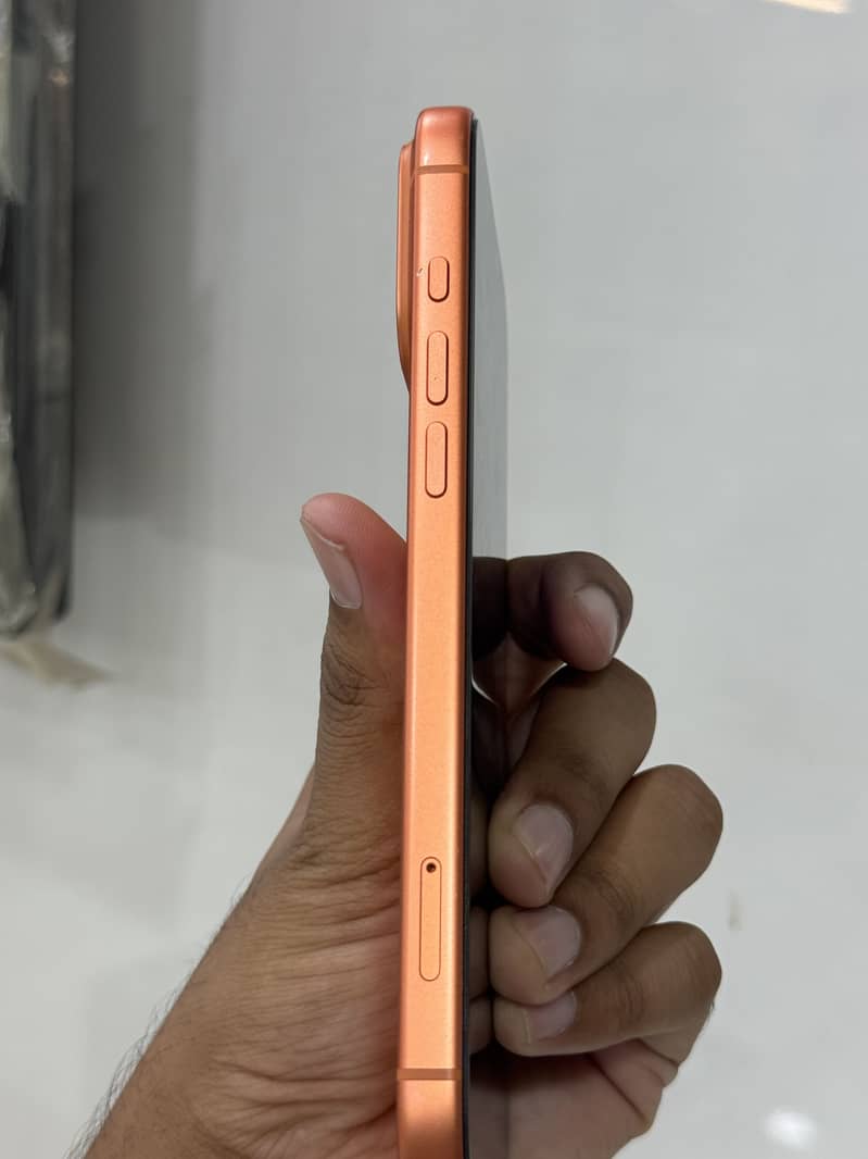 Apple iPhone 17 Pro Max 3