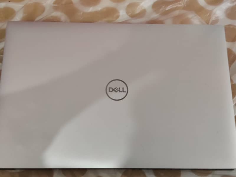 Dell Precision 5530 0