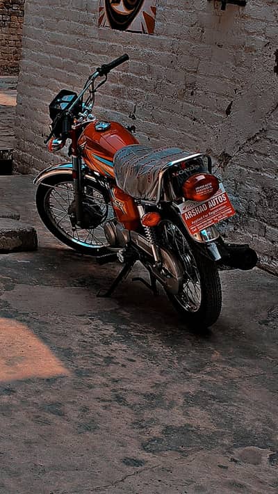 honde cg 125 brand new paiso ki urgent zarorat ha small karni ha bike
