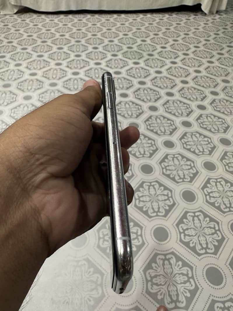 Apple iPhone X 1
