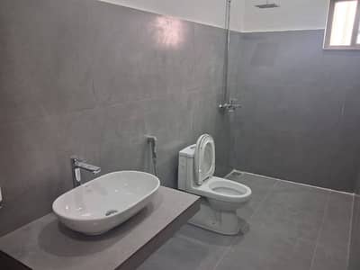 4 BED HOUSE AVAILABLE FOR RENT IN ASKARI 11 LAHORE CANTT