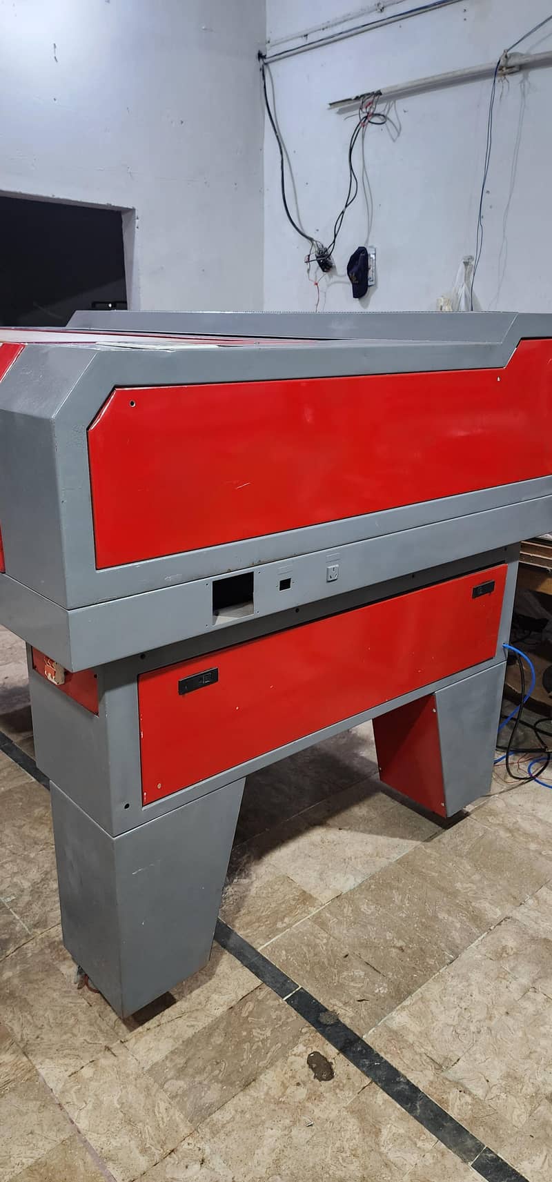Laaer Cutting Machine (4x2) 2