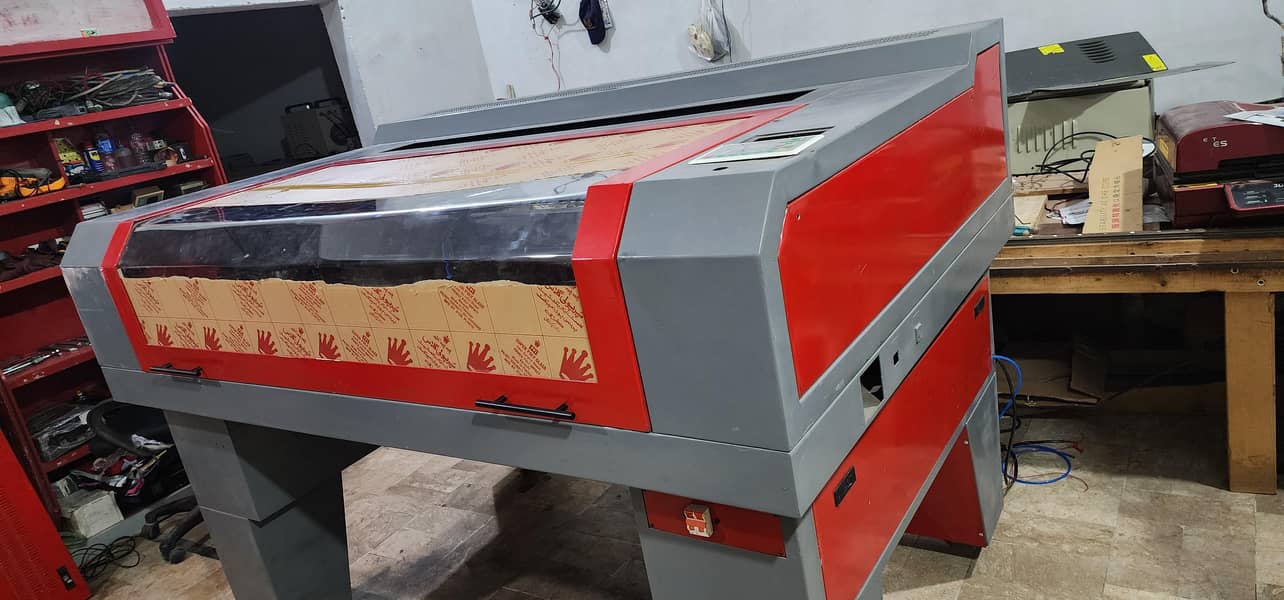 Laaer Cutting Machine (4x2) 3