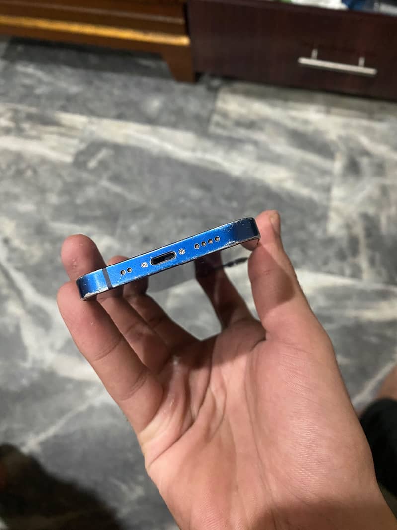 Iphone 12(mini) 4