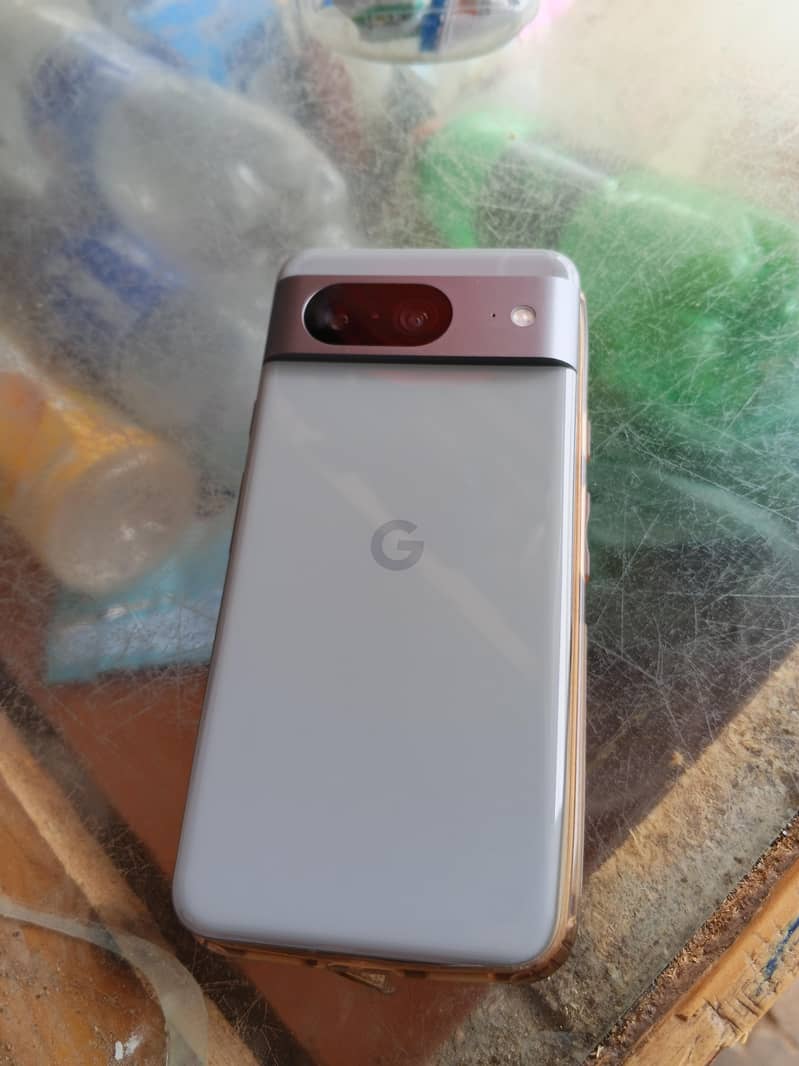 Google Pixel 8 5