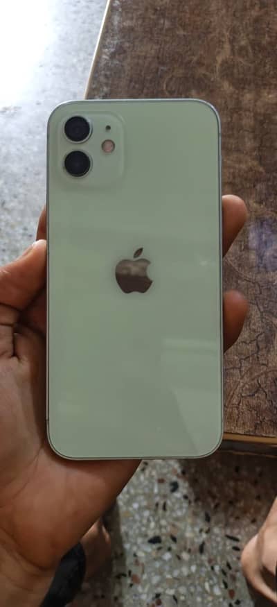 Apple iPhone 12