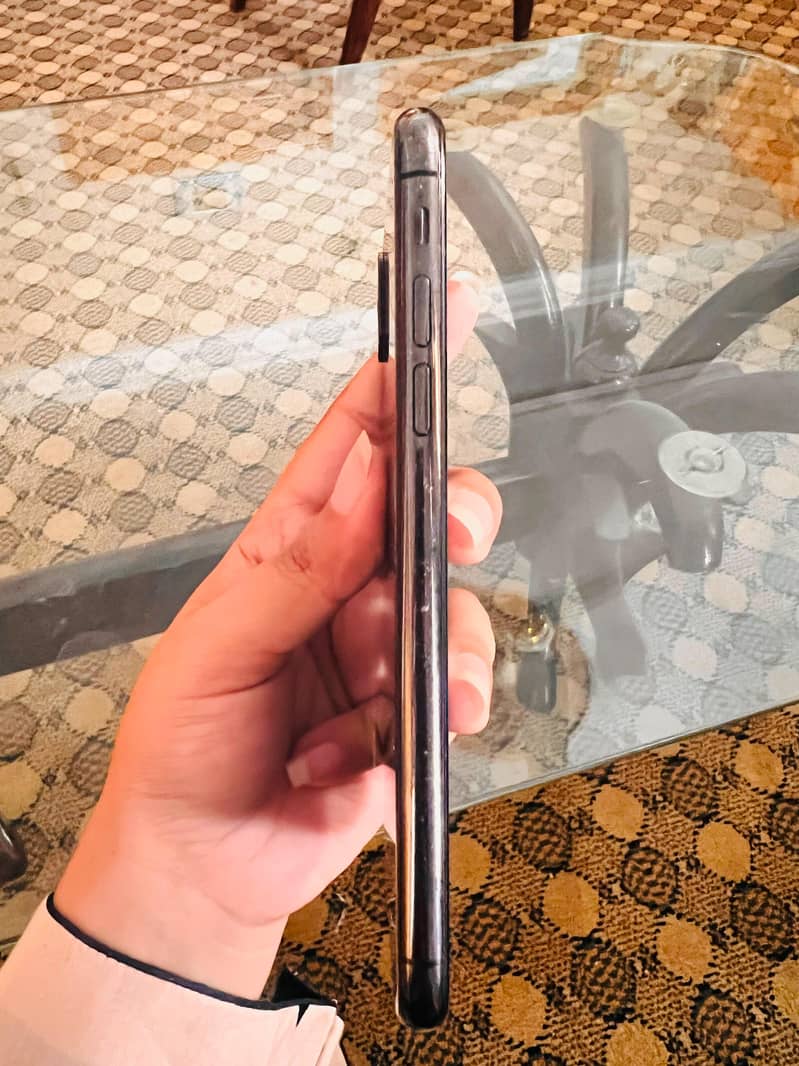 Apple iPhone X 0