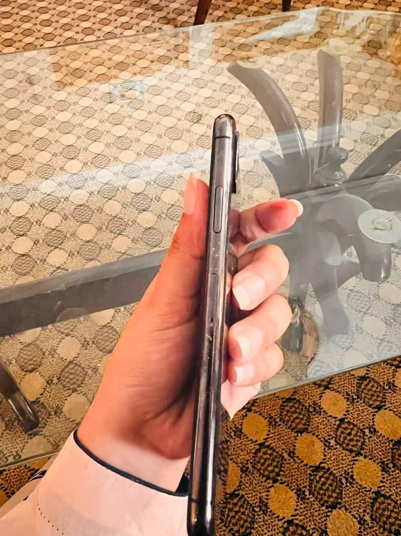 Apple iPhone X 1