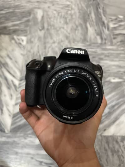 Canon DSLR 1300D with 18-55mm