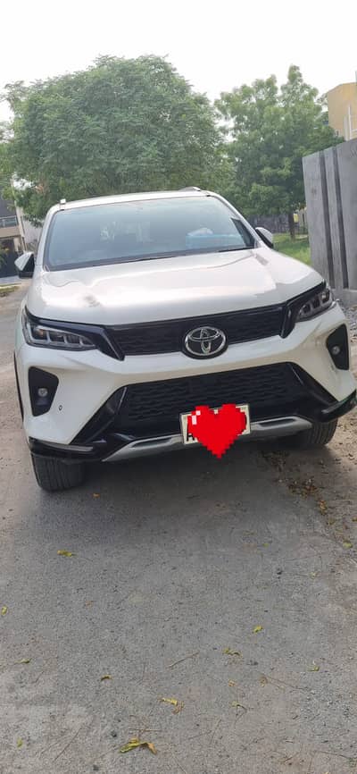 Toyota Fortuner Legender 2022