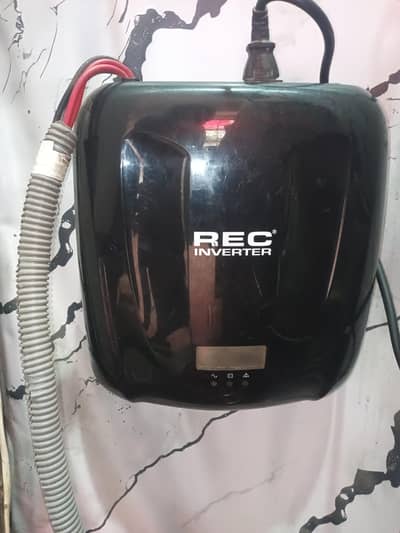 UPS Inverter Dual Battery Good Condition 9/10