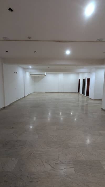8 Marla Commercial Software House & Online Work 4th Floor Available For Rent Phase 6 DHA