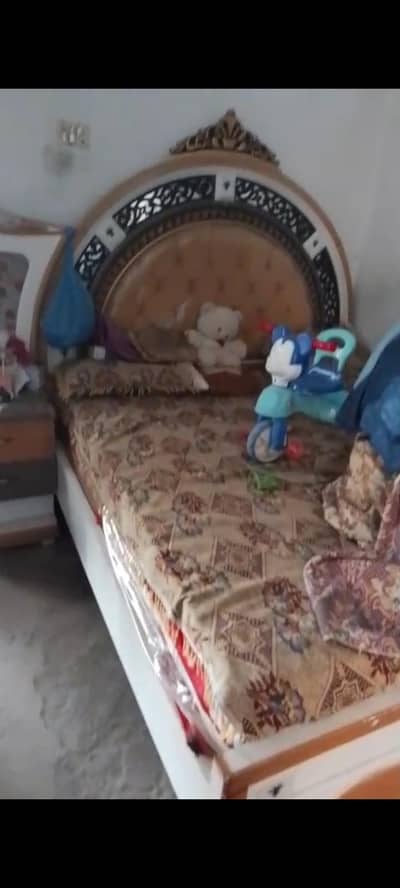 Farnichor for sale Good Condition