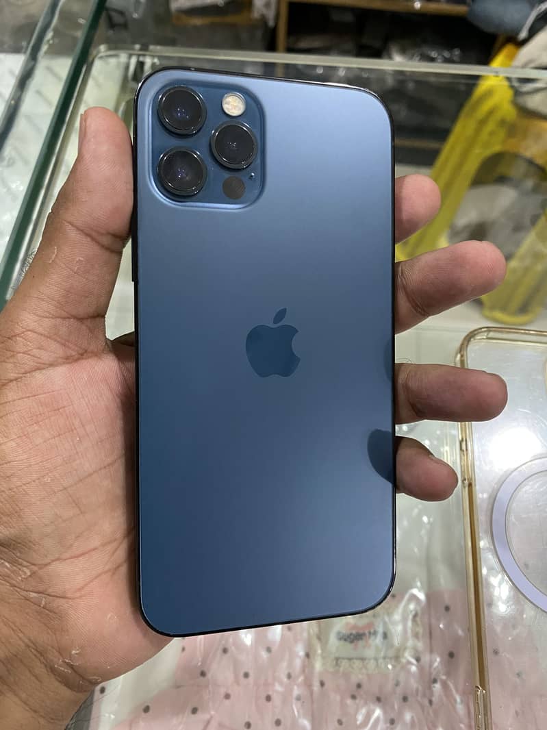 Apple iPhone 12 Pro 4