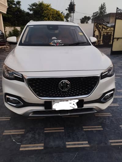 MG HS 2022