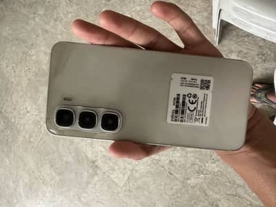 Infinix Hot 60i 128/6gb titanium silver colour for sale mint condition