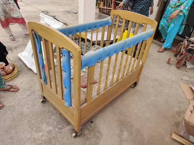 BABY COT